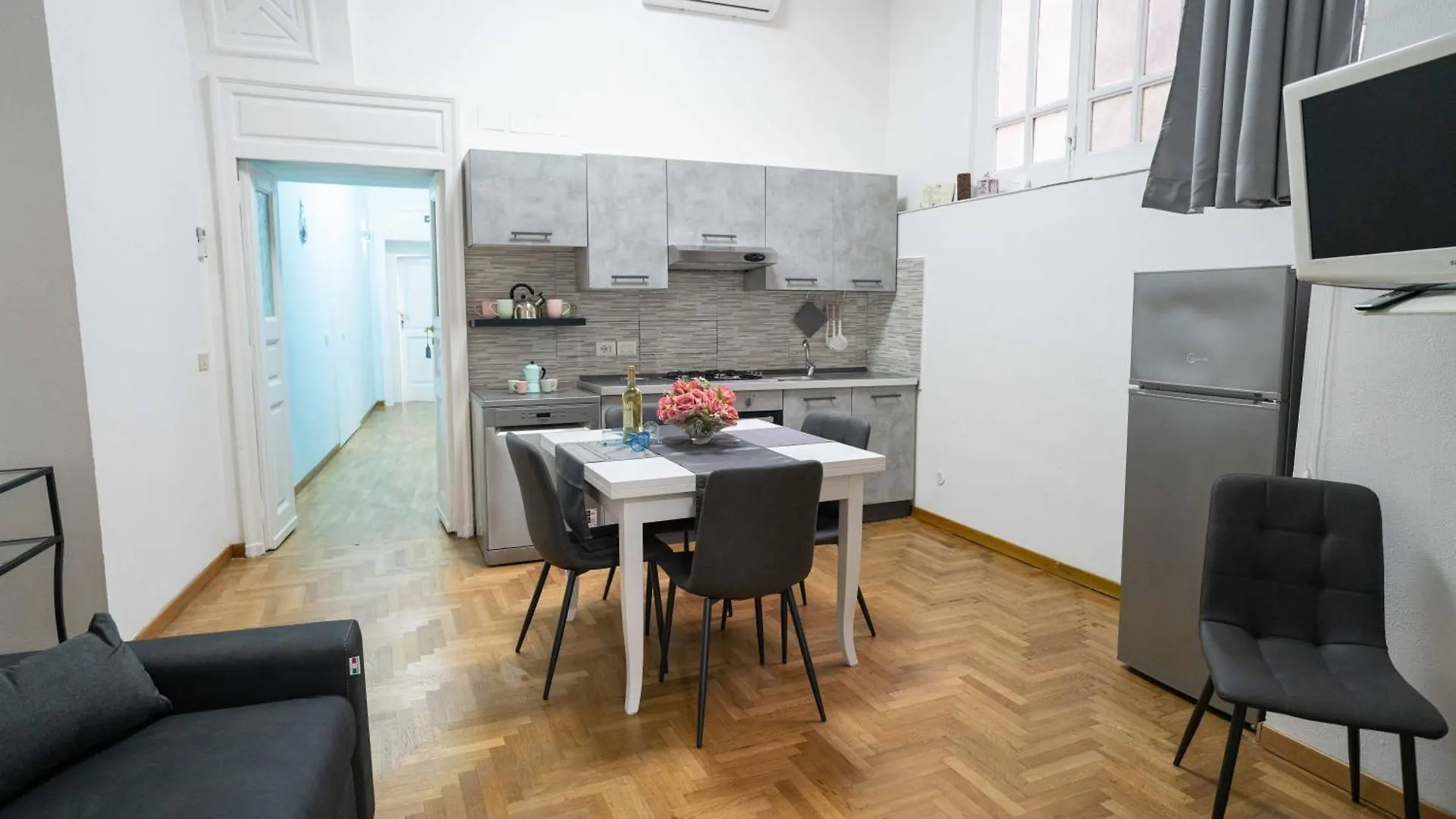 New In! Rose A Santa Lucia Apartment Naples